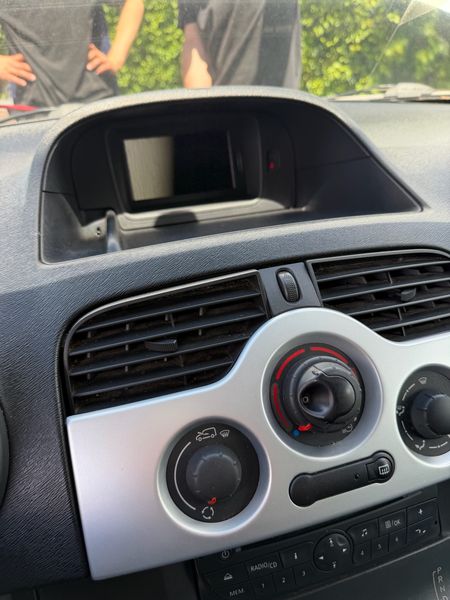 Renault Kangoo electric drive 44 kW Z.E. Maxi 2-Sitzer — zdjęcie 24