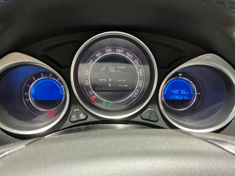 Citroen DS4 1.6 HDi SoChic — zdjęcie 13