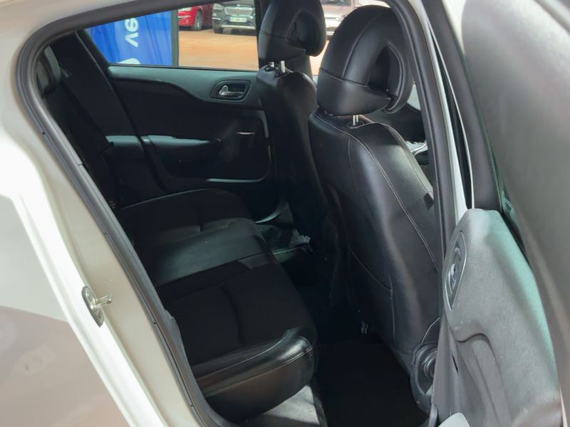Citroen DS4 1.6 HDi SoChic — zdjęcie 14