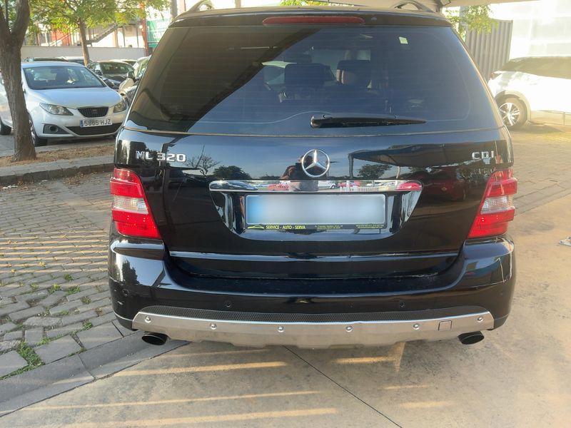 Mercedes-Benz M-Klasse ML 320 CDI — zdjęcie 5