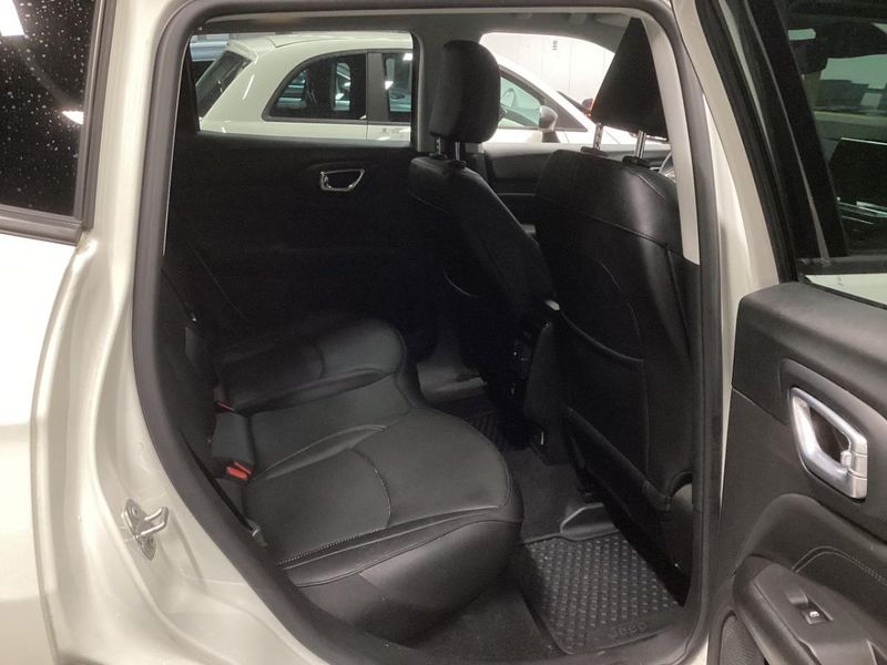 Jeep Compass 1.3 T4 4xe Plug-in Hybrid S — zdjęcie 10