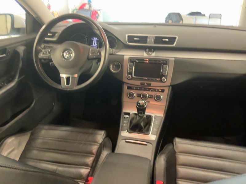 Volkswagen Passat 2.0 TDI Comfortline 4Motion BlueMotion Tech 2014 – снимка 18