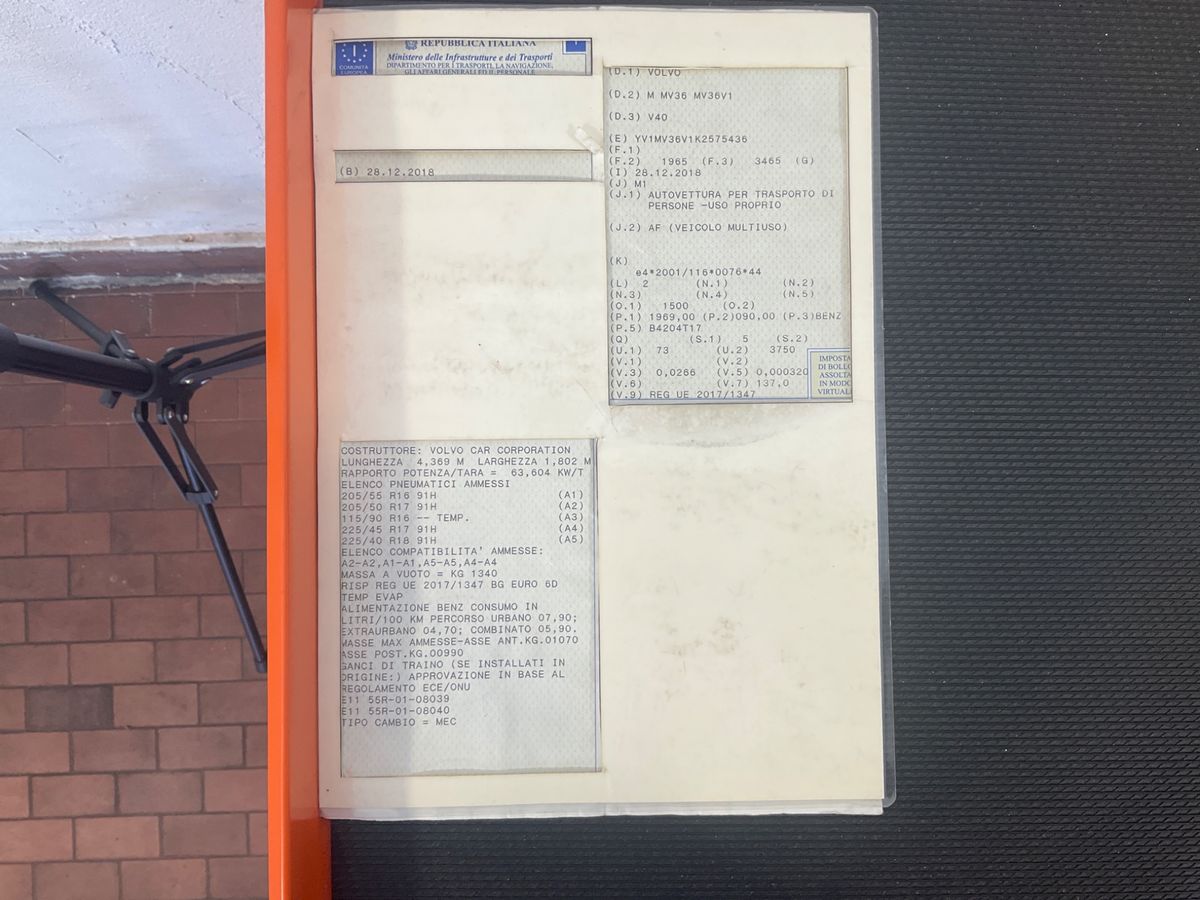 Volvo V40 2.0 T2 Plus