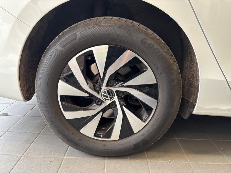 Volkswagen Passat 1.5 eTSI Business — zdjęcie 26