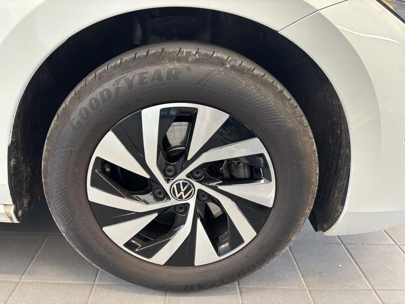Volkswagen Passat 1.5 eTSI Business — zdjęcie 24