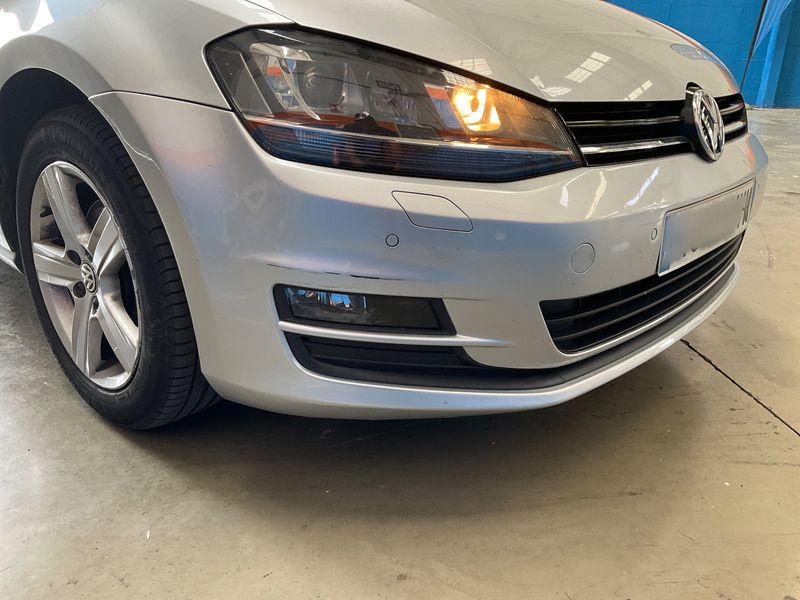 Volkswagen Golf VII 2.0 TDI Advance BlueMotion Tech 2014 – снимка 33