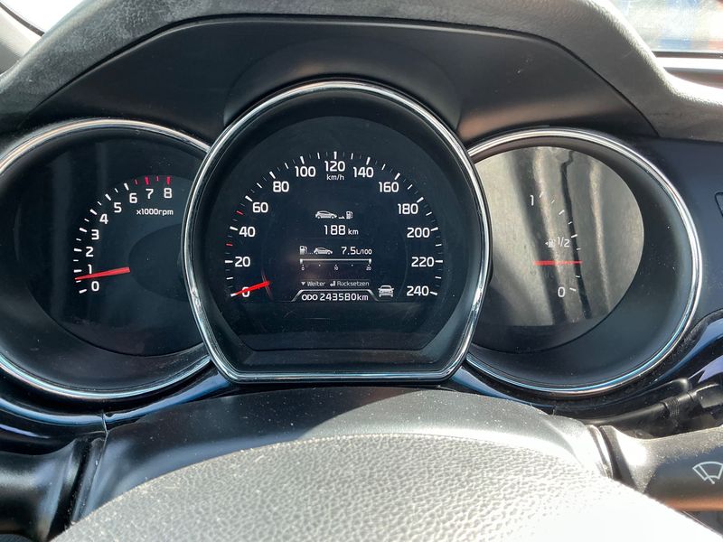 Kia pro_cee'd 1.6 GDI Spirit — zdjęcie 13