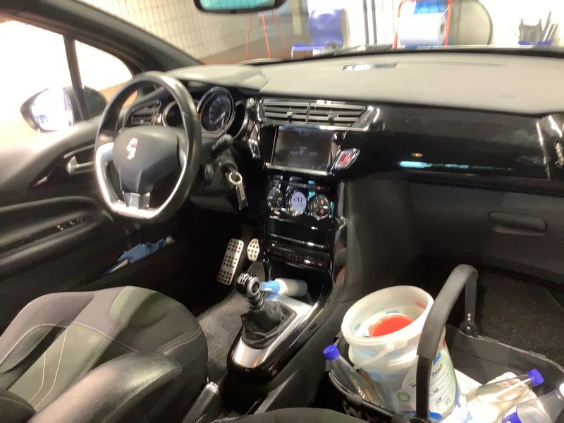 DS Automobiles DS3 1.2 PureTech SportChic — zdjęcie 12