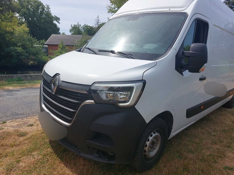 Renault Master 2.3 dCi L3H3 3,5 Confort — zdjęcie 2