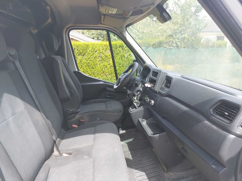 Renault Master 2.3 dCi L3H3 3,5 Confort — zdjęcie 10