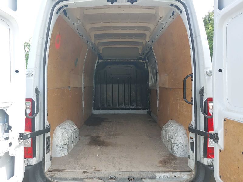 Renault Master 2.3 dCi L3H3 3,5 Confort — zdjęcie 9