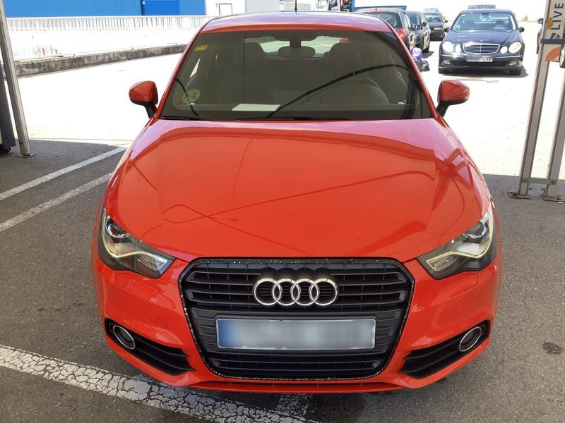 Audi A1 1.6 TDI Ambition — zdjęcie 9