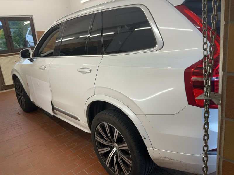 Volvo XC90 2.0 T8 Plug-in Hybrid Inscription AWD — zdjęcie 3