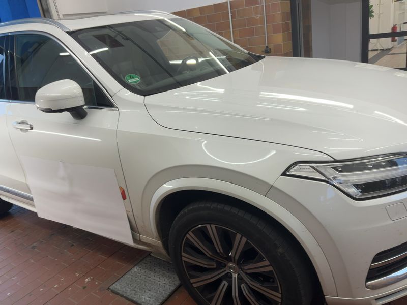 Volvo XC90 2.0 T8 Plug-in Hybrid Inscription AWD — zdjęcie 8