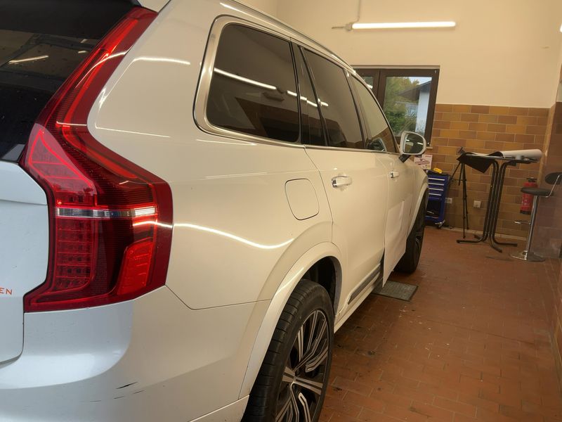 Volvo XC90 2.0 T8 Plug-in Hybrid Inscription AWD — zdjęcie 6