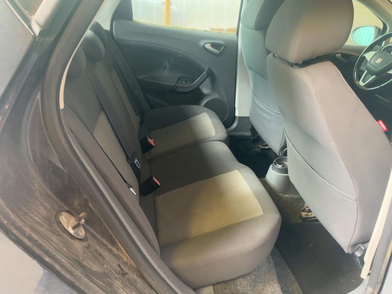 Seat Ibiza 1.6 TDI Stylance / Style 2011 – снимка 19