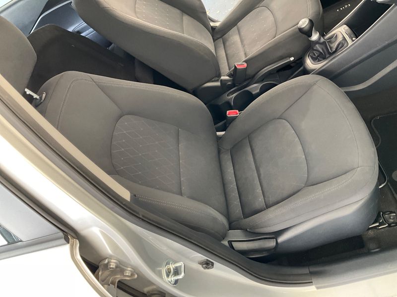 Kia Rio 1.2 UEFA Euro 2016 2016 – снимка 38