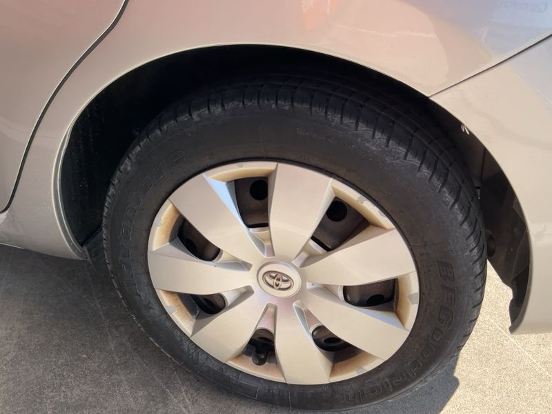 Toyota Auris 1.4 Turbodiesel Live 2010 – снимка 5