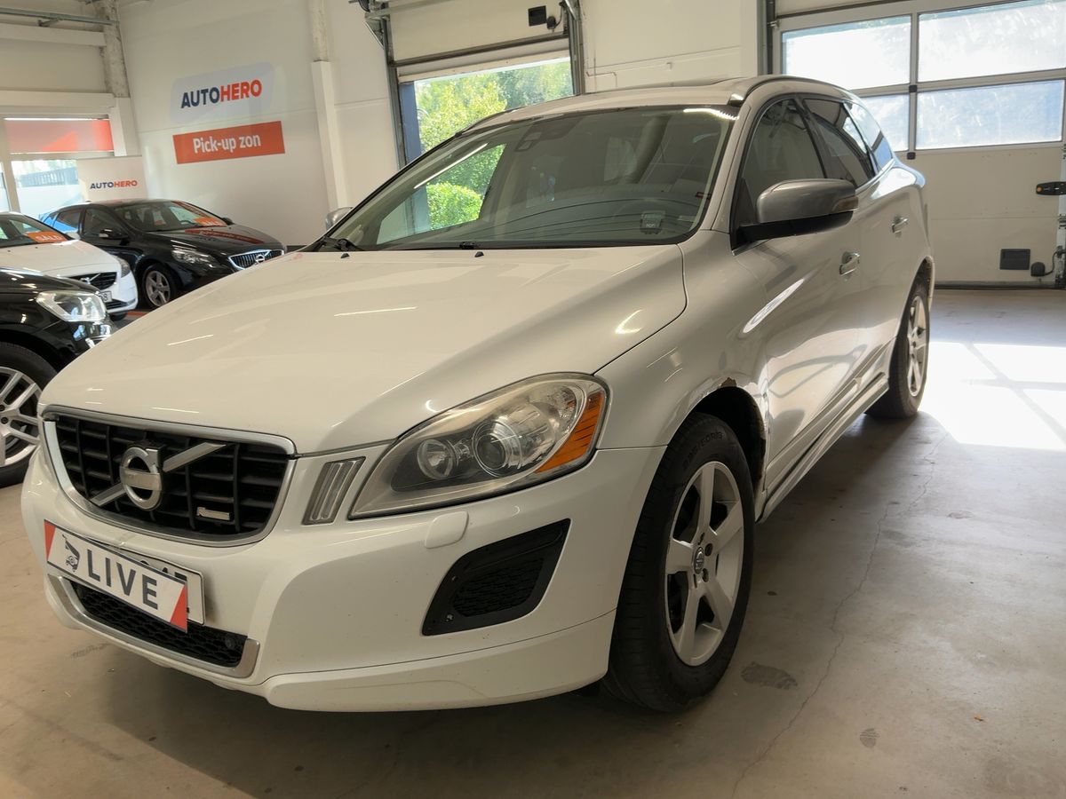 Volvo XC60 2.4 D4 R-Design AWD