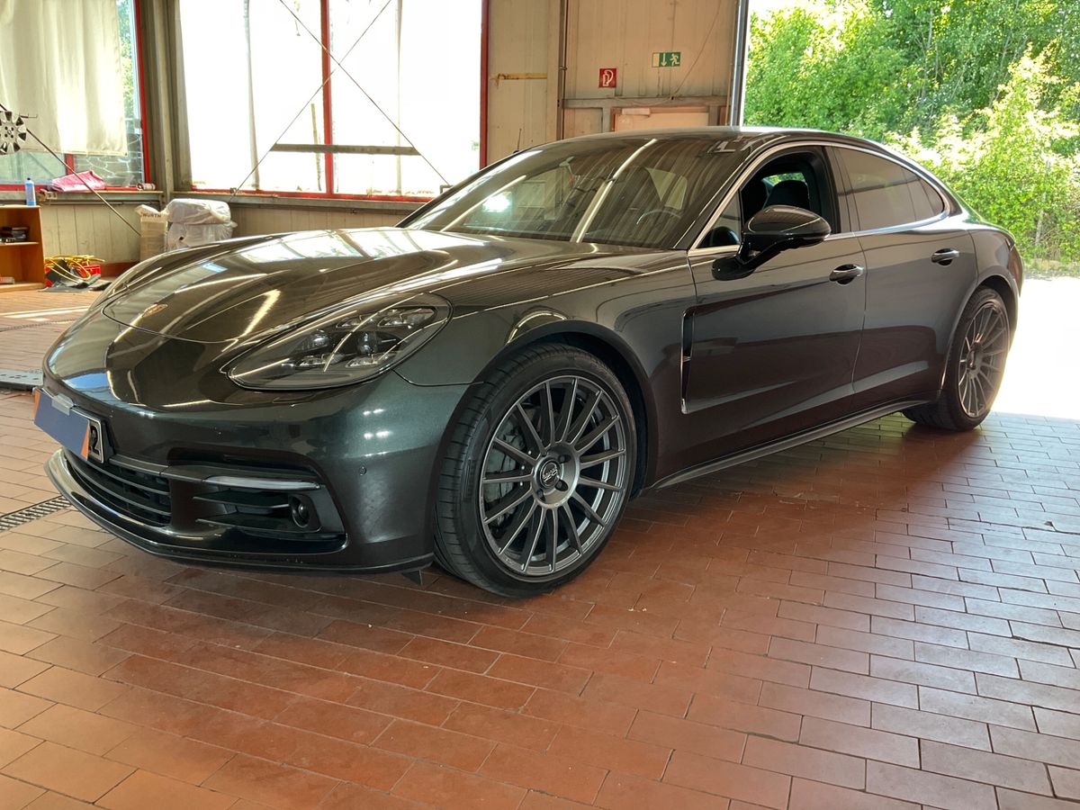 Porsche Panamera 2016