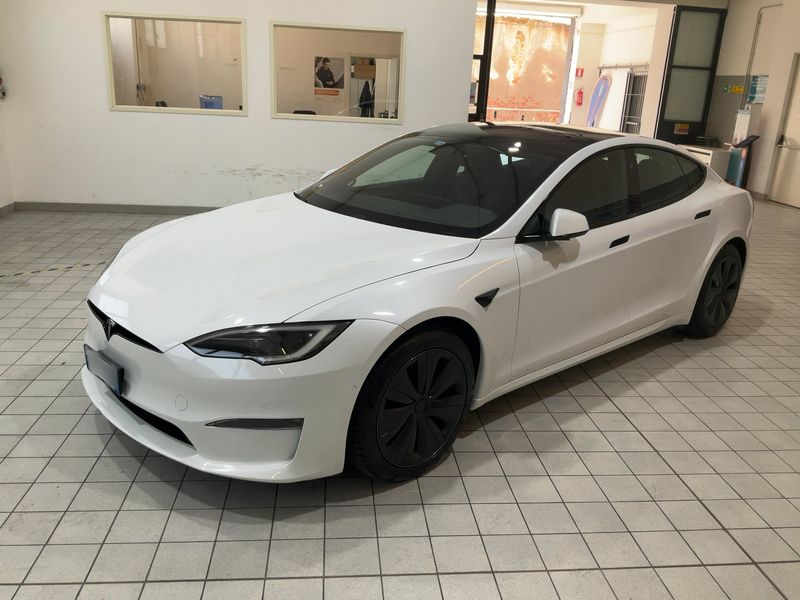 Tesla Model S Max Range — zdjęcie 2