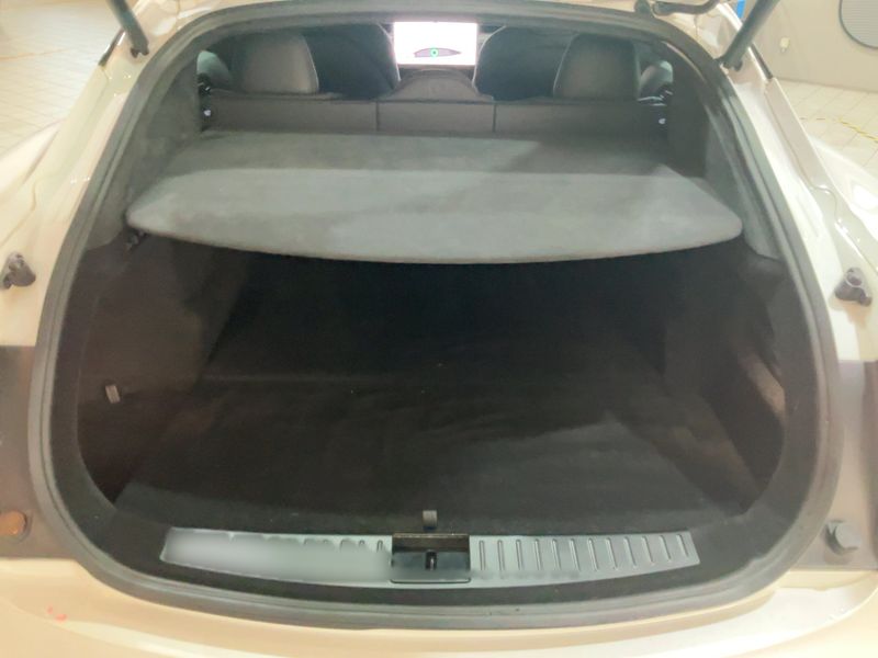 Tesla Model S Max Range — zdjęcie 10