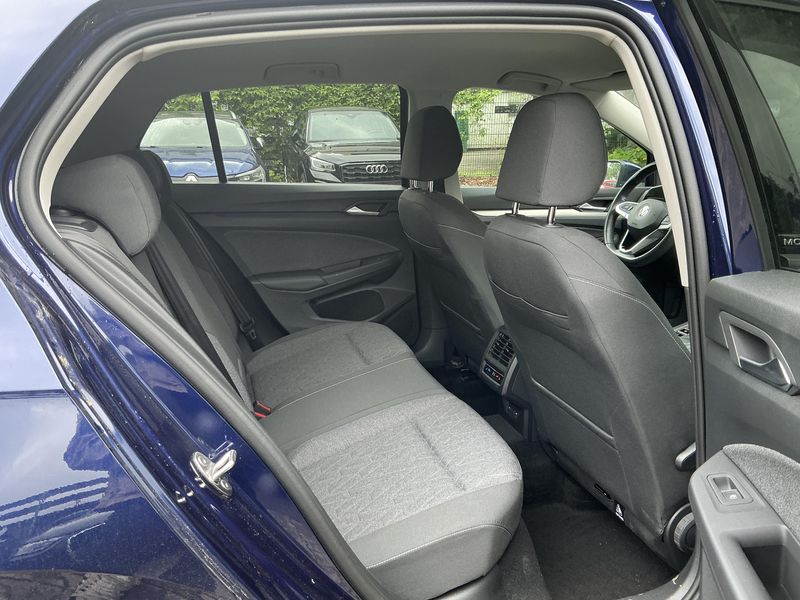 Volkswagen Golf VIII 1.5 eTSI ACT Move 2023 – снимка 19
