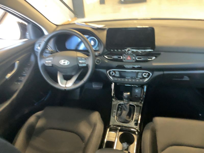 Hyundai i30 1.5 T-GDI Mild-Hybrid Advantage — zdjęcie 12