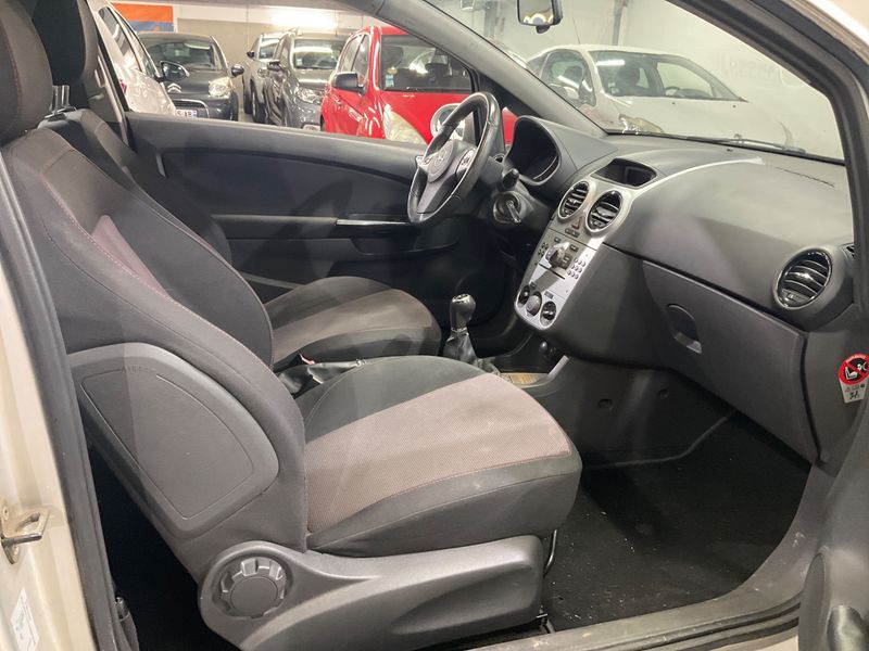Opel Corsa 1.4 Enjoy — zdjęcie 3