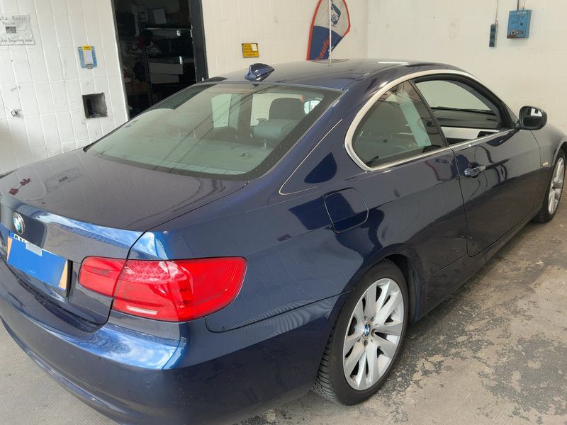BMW 3er 330d 2010 – снимка 8