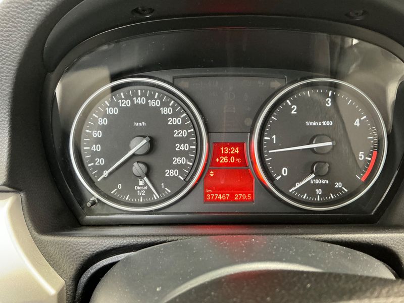 BMW 3er 330d 2010 – снимка 18