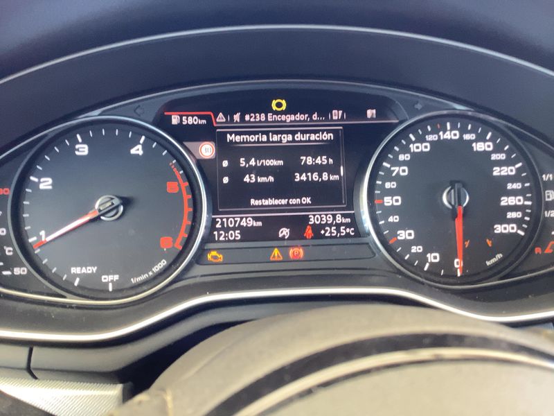 Audi A4 2.0 TDI Sport — zdjęcie 13