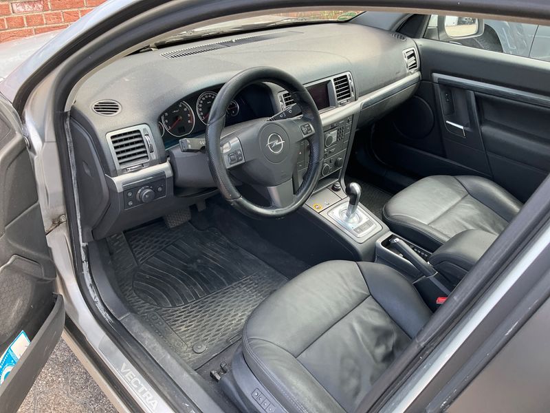 Opel Vectra 1.8 Cosmo — zdjęcie 3