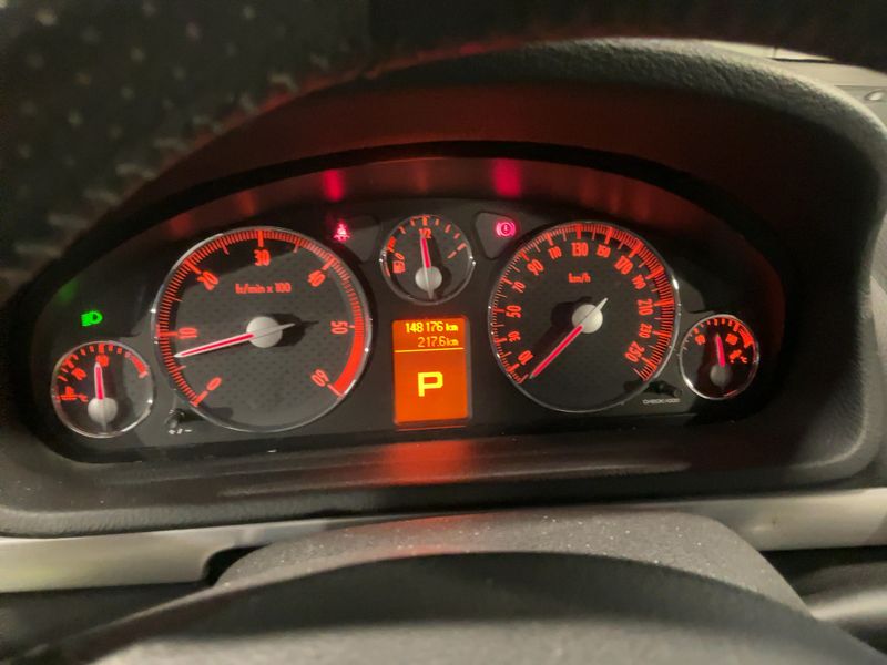 Peugeot 407 2.7 HDi Pack — zdjęcie 13