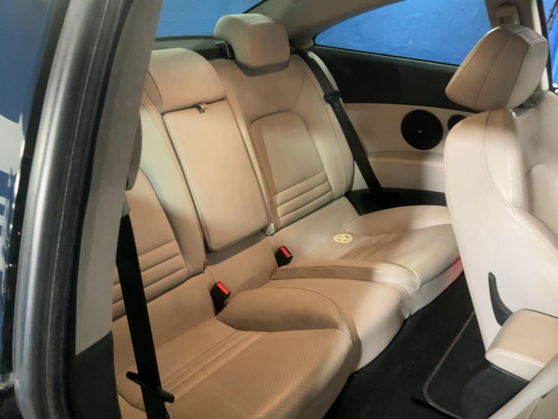 Peugeot 407 2.7 HDi Pack — zdjęcie 14