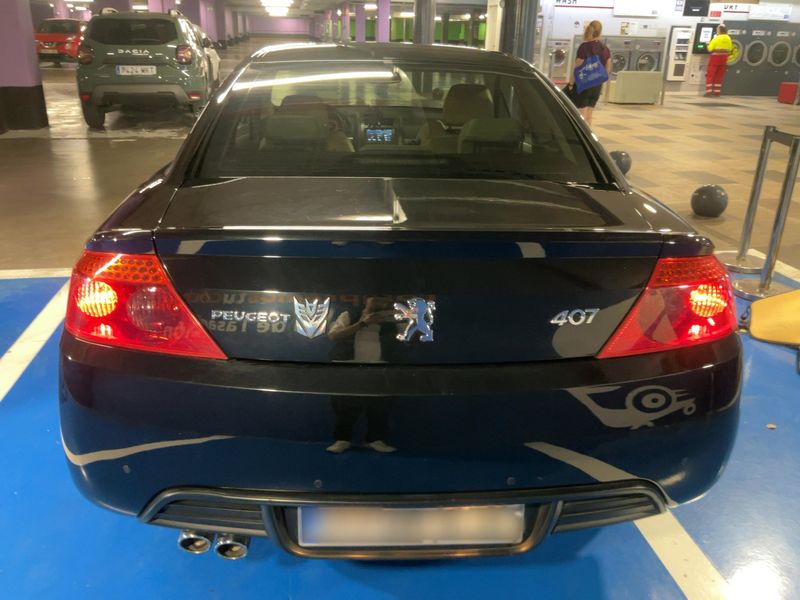 Peugeot 407 2.7 HDi Pack — zdjęcie 5