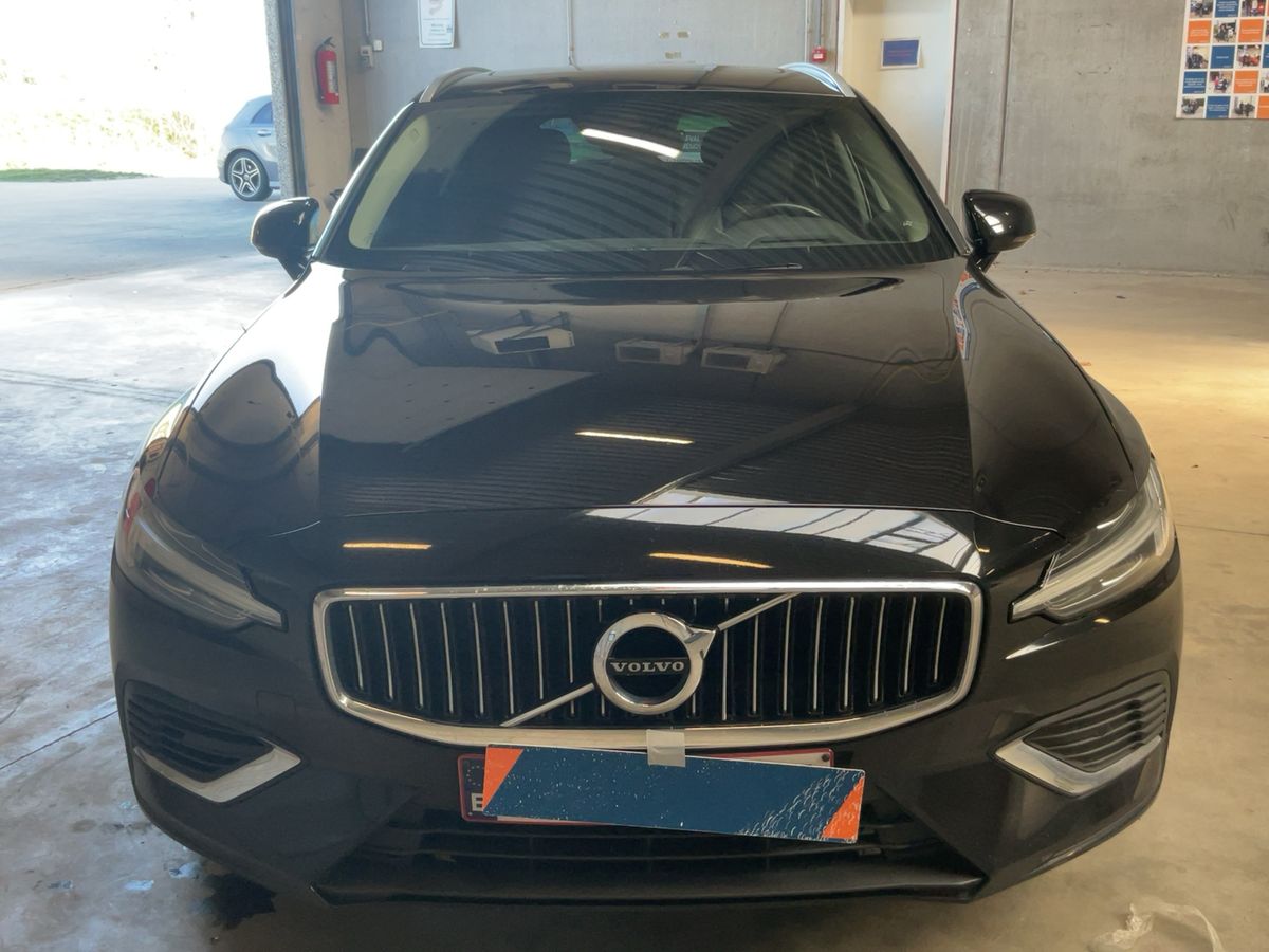 Volvo V60 2020 — photo 15