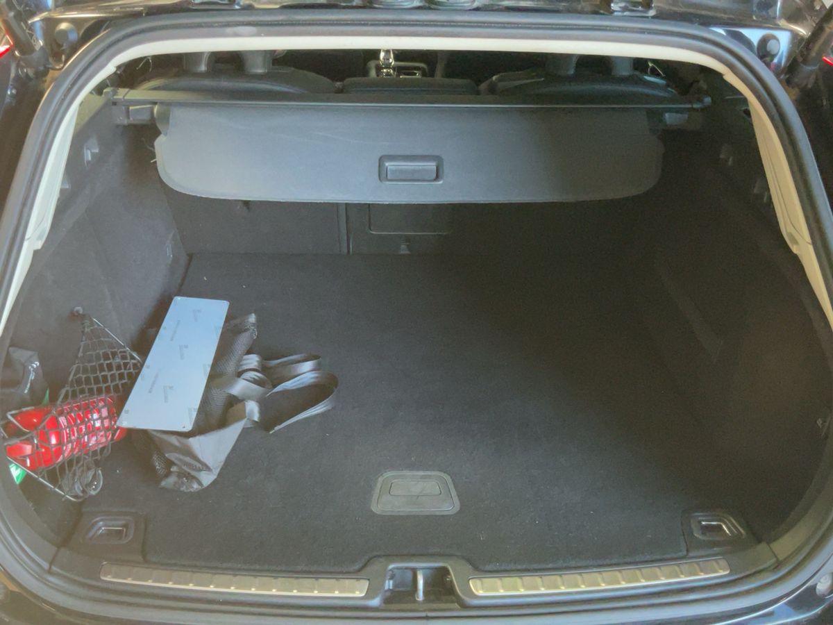 Volvo V60 2020 — photo 16