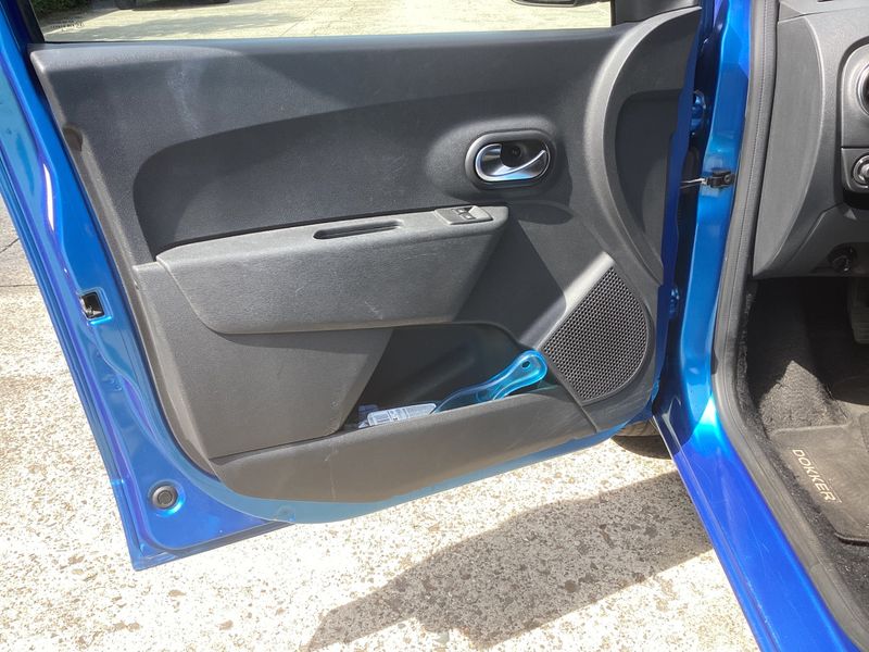 Dacia Dokker 1.3 TCe Stepway 2020 – снимка 32