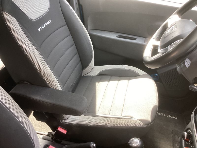 Dacia Dokker 1.3 TCe Stepway 2020 – снимка 42