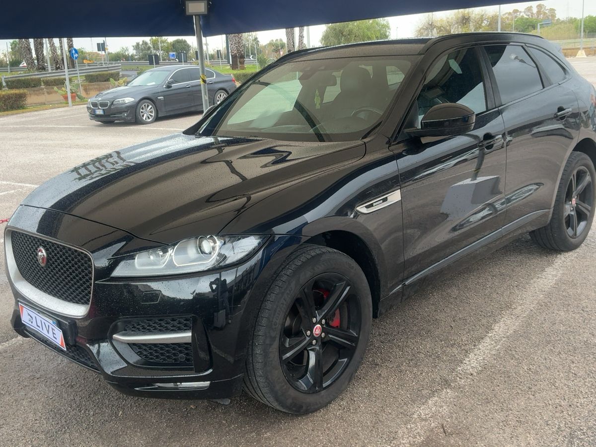 Jaguar F-Pace 2017