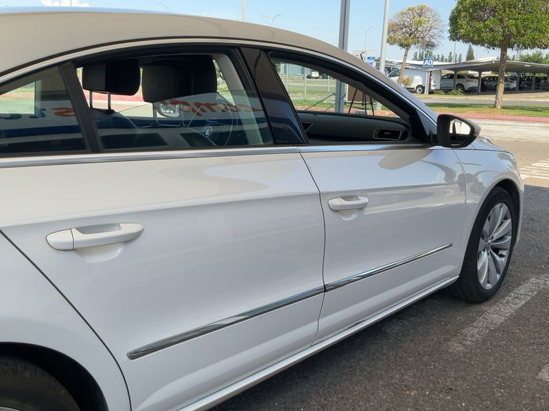 Volkswagen CC 2.0 TDI BlueMotion Tech — zdjęcie 7