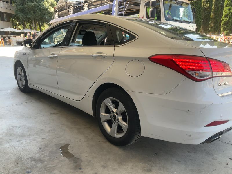 Hyundai i40 1.7 CRDi Style 2012 – снимка 4