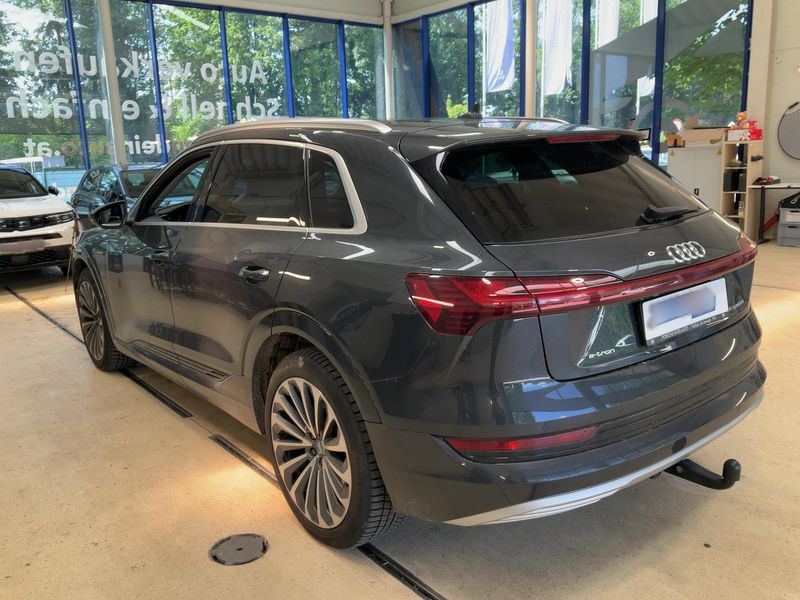 Audi e-tron 55 quattro Advanced — zdjęcie 3