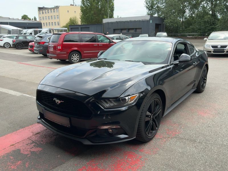 Ford Mustang 2.3 EcoBoost Basis