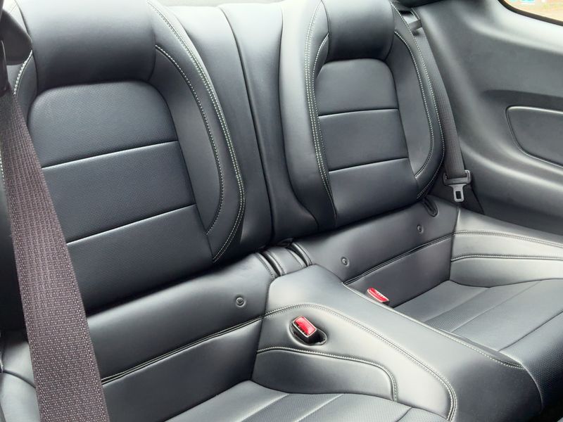 Ford Mustang 2.3 EcoBoost Basis — zdjęcie 14