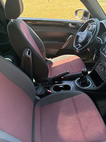 Volkswagen Beetle 1.6 TDI Fender Edition — zdjęcie 10