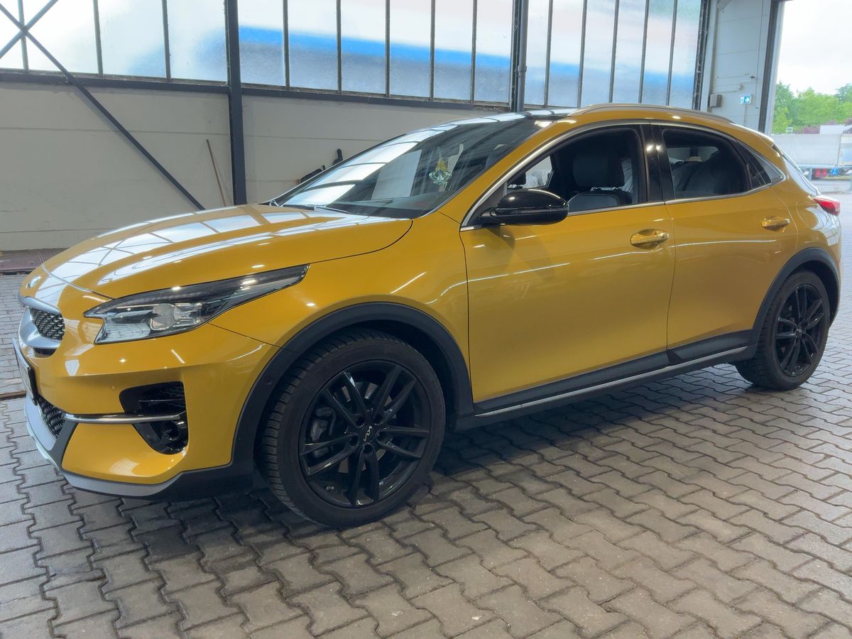 Kia XCeed 2021 — photo 1