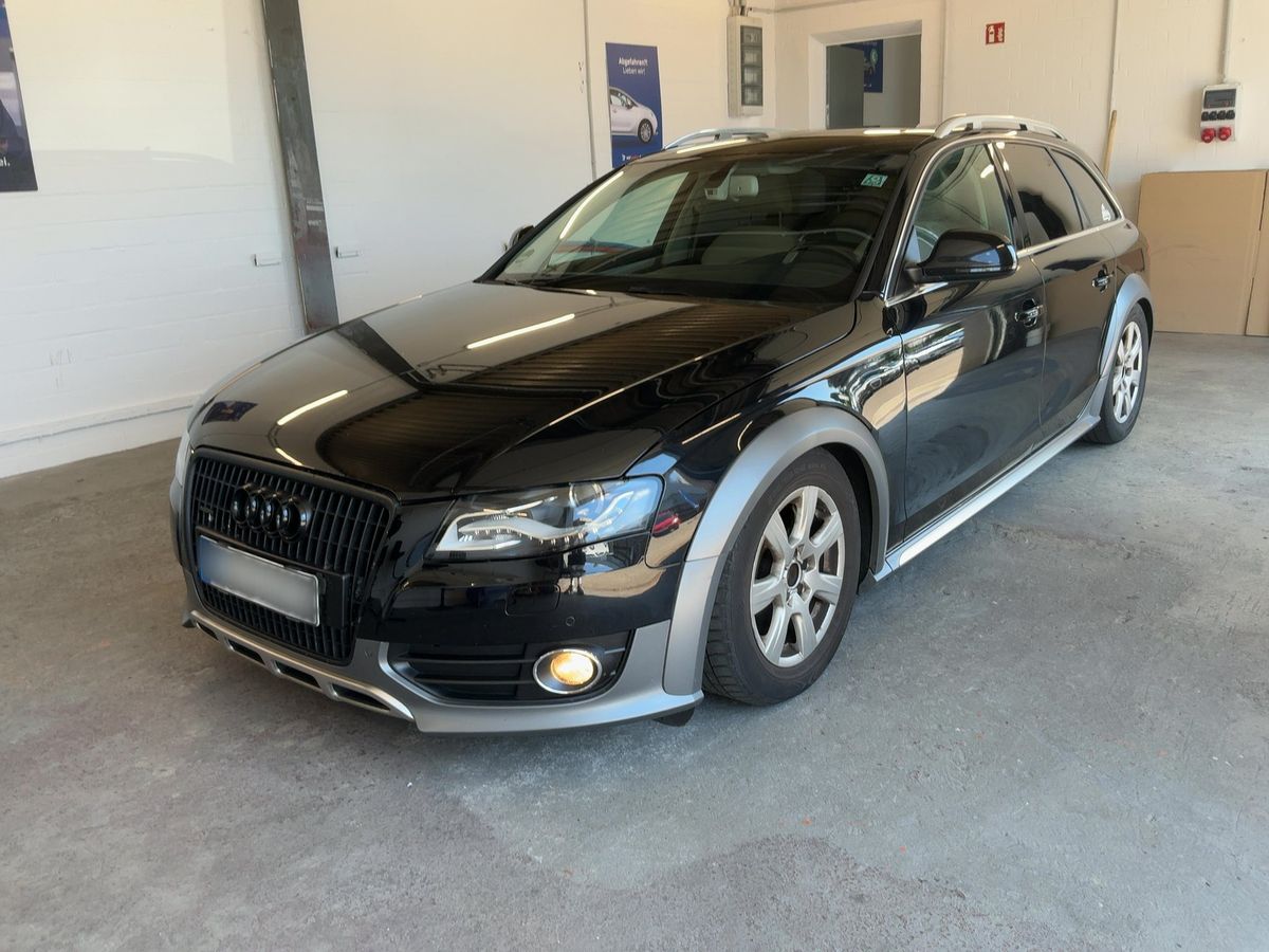 Audi A4 2009 — photo 1