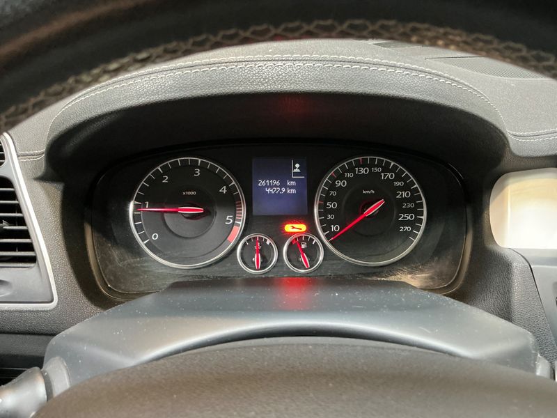 Renault Laguna 2.0 dCi Monaco GP — zdjęcie 13